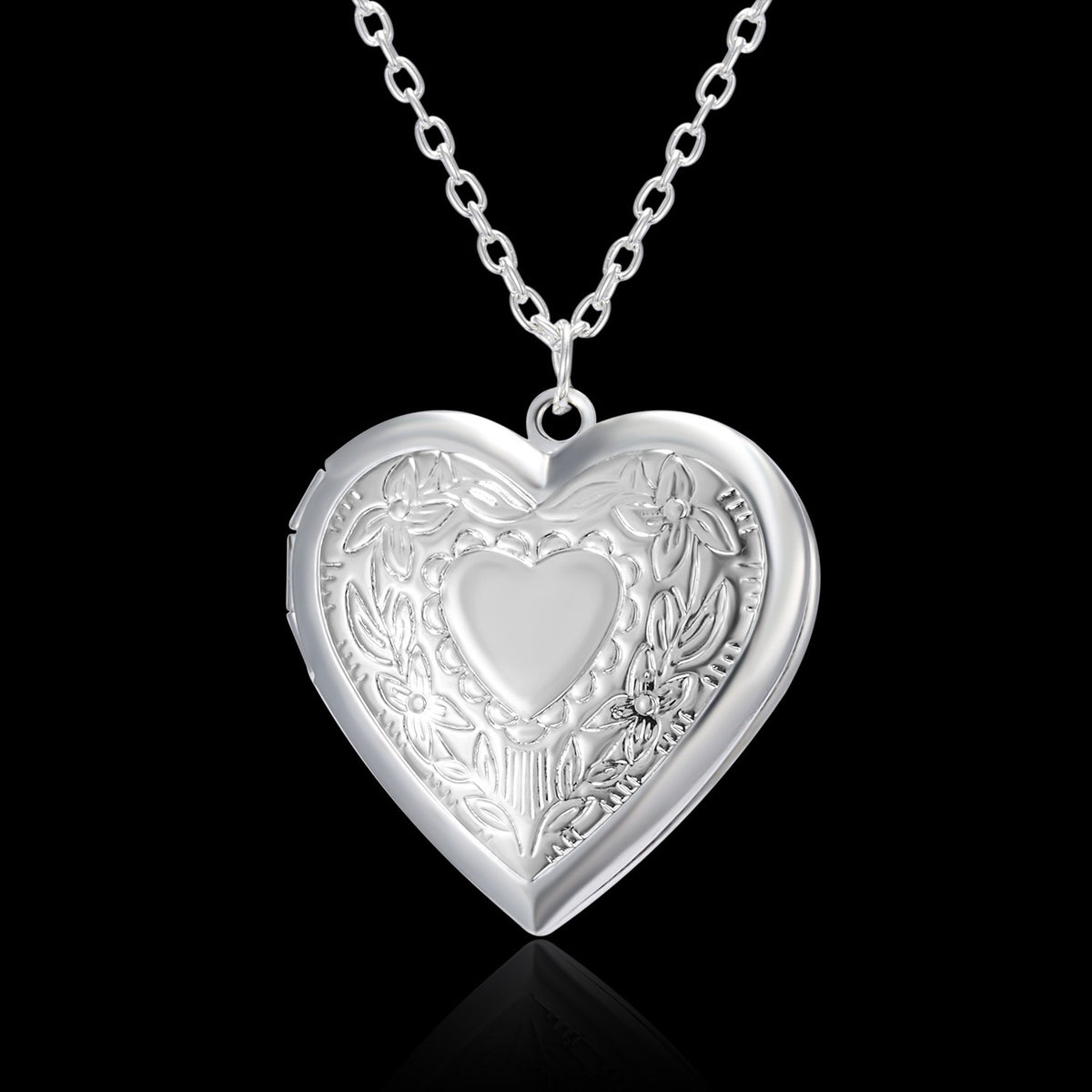 Carved Design Love Necklace Personalized Heart-shaped Photo Frame Pendant Necklace For Women Family Jewelry For Valentine&#39;s Day