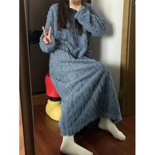 Winter Coral Fleece Sleepwear Women&#39;s Nightgown Long Night Dress Pajamas With Pockets Thickened Jacquard Dress Warm Home Clothes